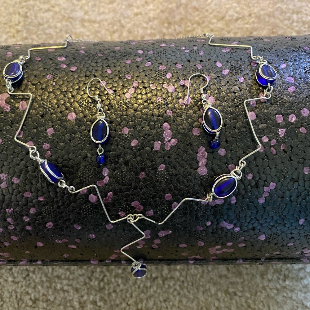 Blue and silver earring necklace set